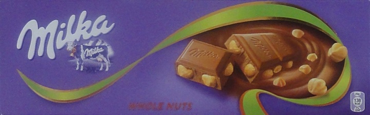 Milka duze wstazka whole nuts.jpg